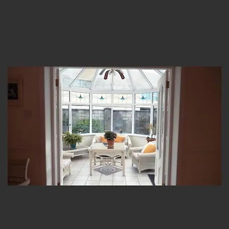 Hazelbrook * Waterford